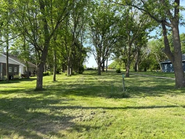 232 Maple LN, Jordan, MN 55352