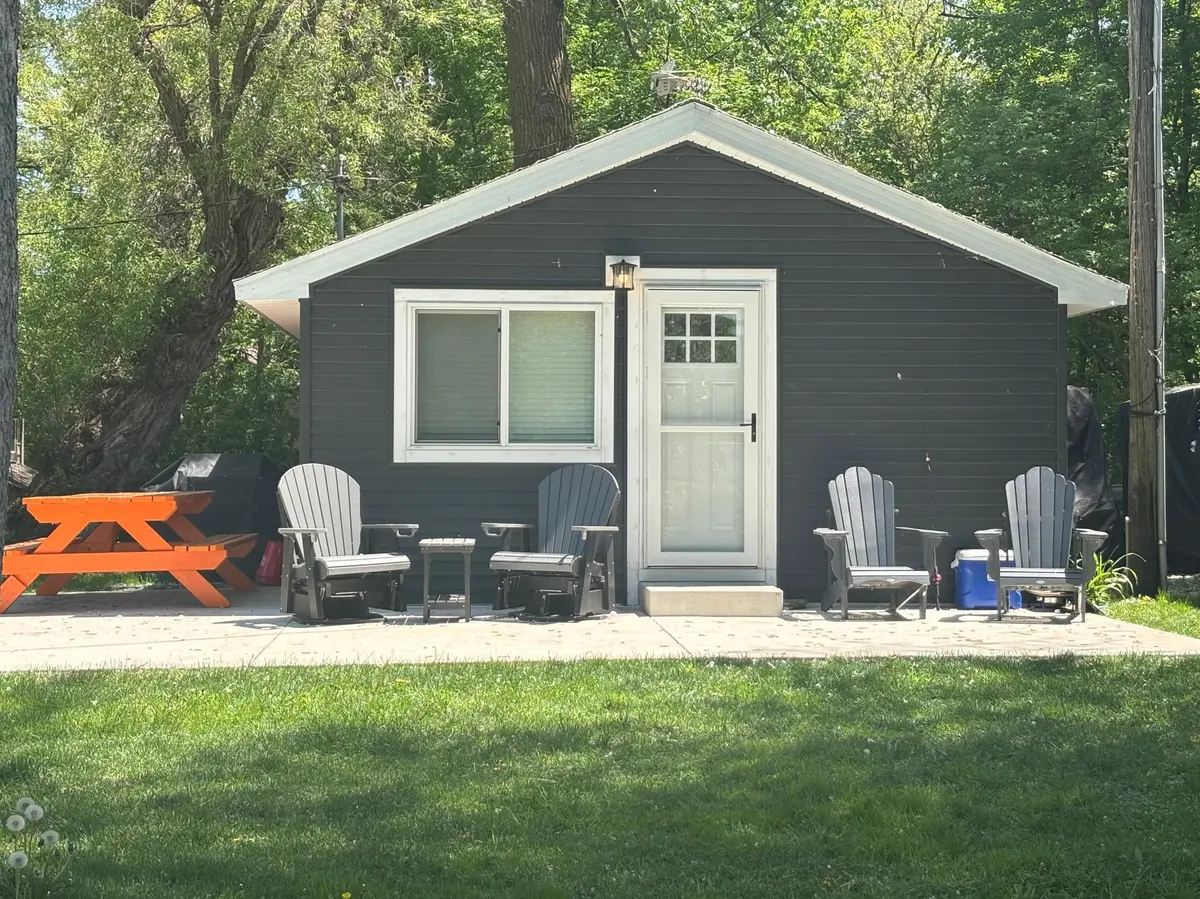 1606 E Lake ST, Osakis, MN 56360