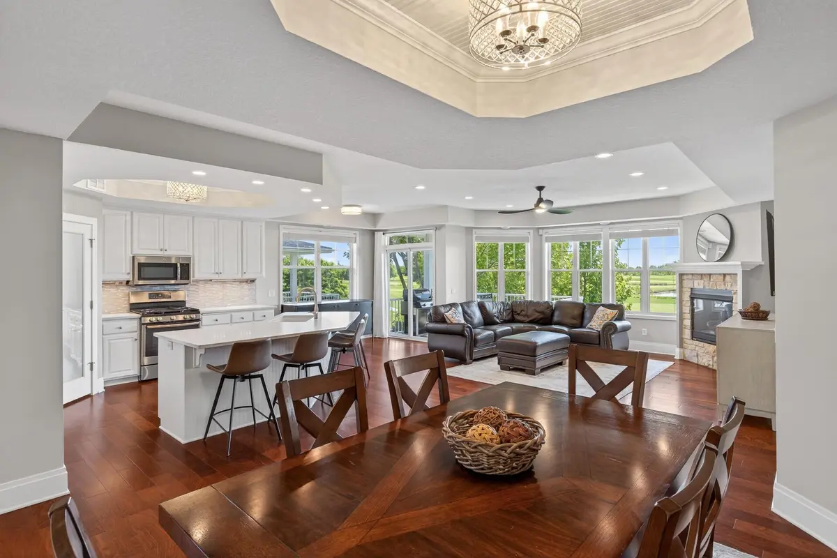 1171 Gallery LN, Chaska, MN 55318
