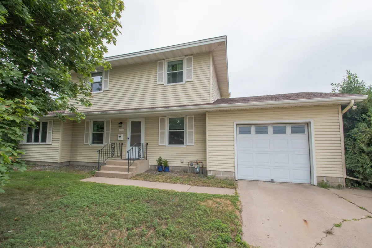 7524 Noble AVE N, Brooklyn Park, MN 55443