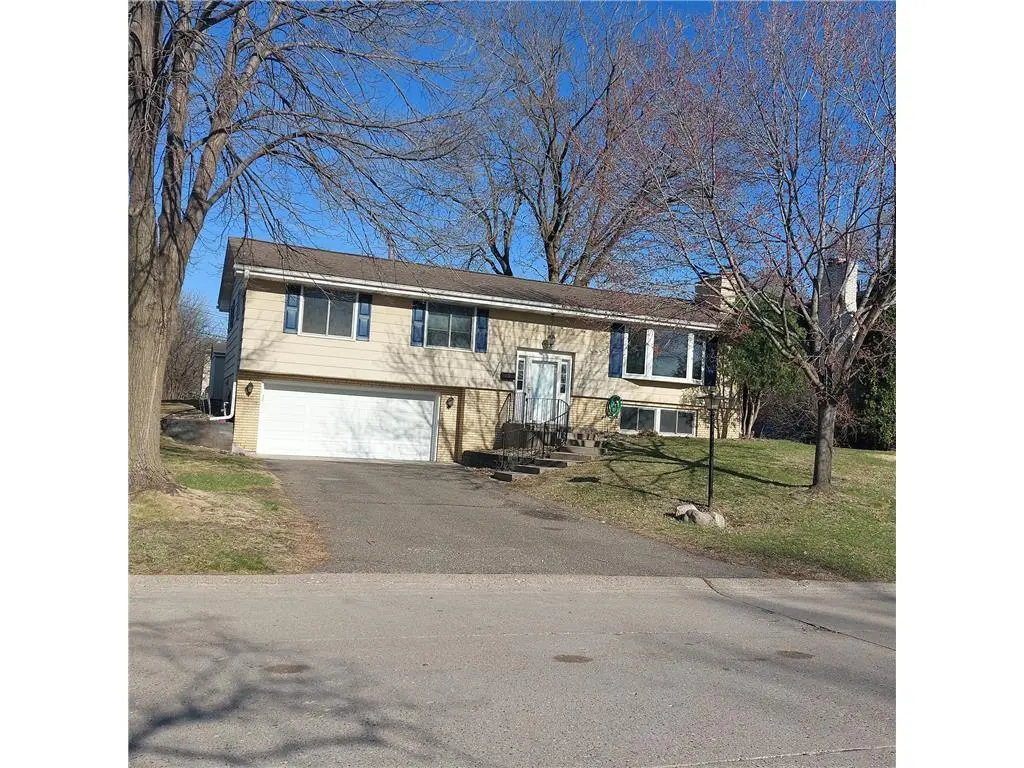 6325 Halifax AVE S, Edina, MN 55424
