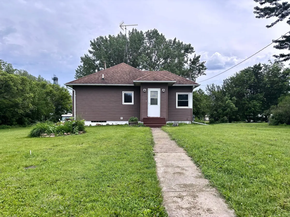 301 W 3rd ST, Sherburn, MN 56171