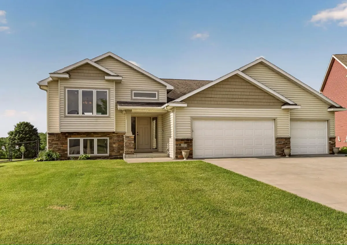 4682 Arctic LN NW, Rochester, MN 55901