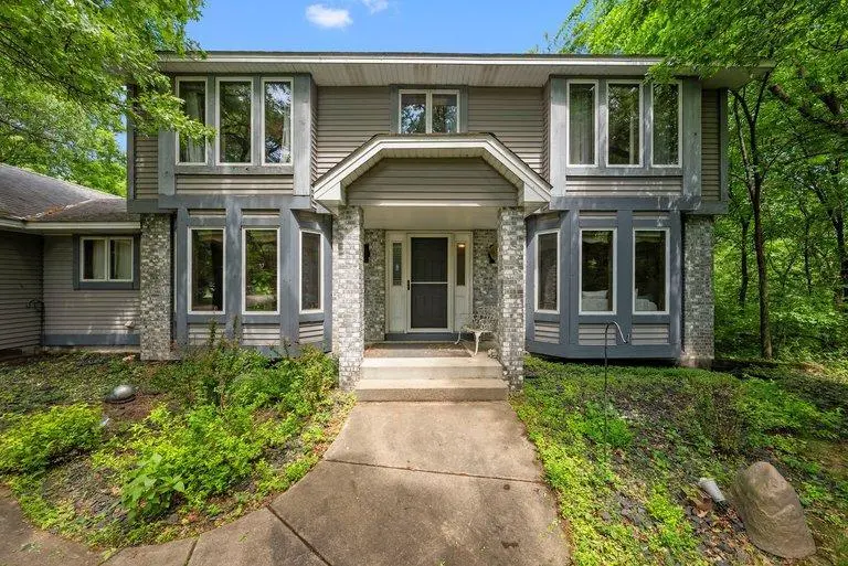 9225 164th LN NW, Anoka, MN 55303