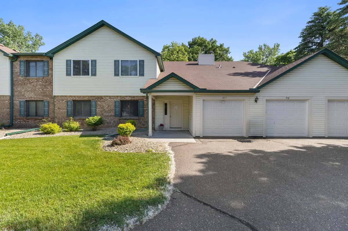 975 Heritage CT E #206, Vadnais Heights, MN 55127