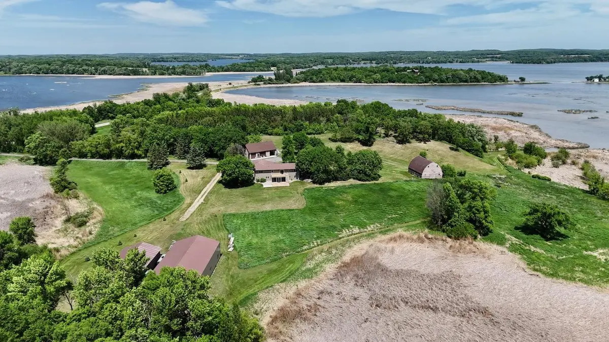 44662 County Highway 31, Pelican Rapids, MN 56572