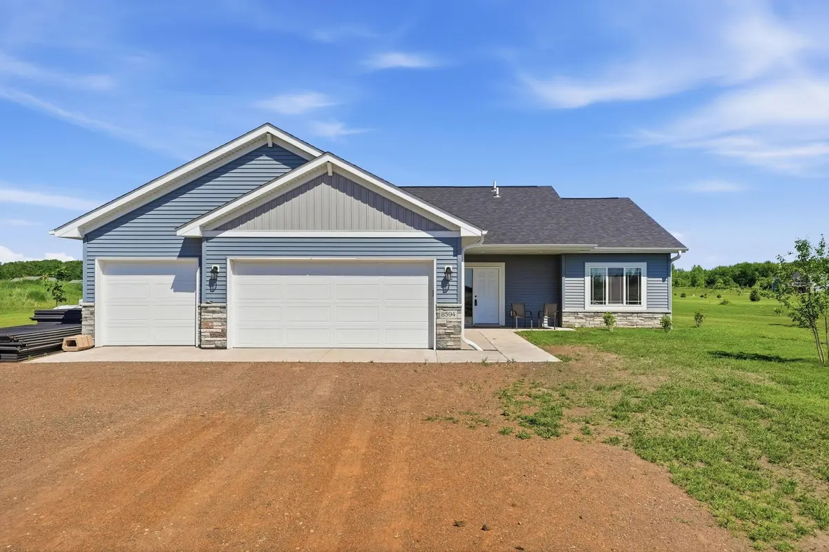 8594 Dolphin RD, Princeton, MN 55371