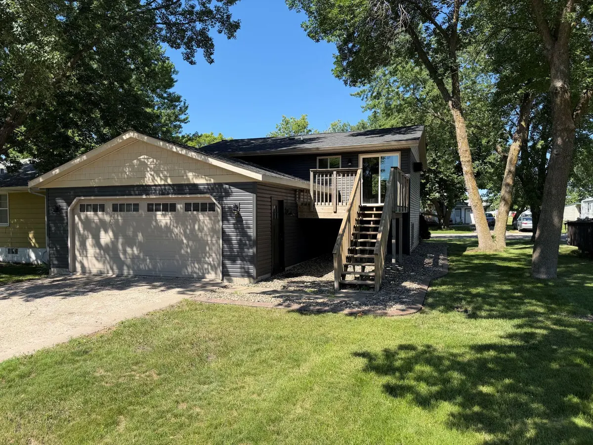 113 Cedar ST S, Sauk Centre, MN 56378