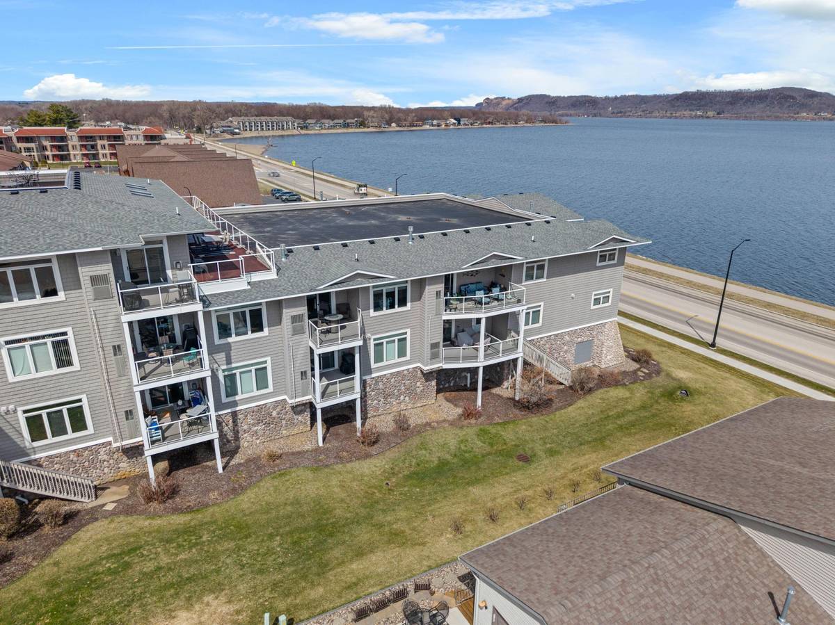 1215 N Lakeshore DR #205, Lake City, MN 55041