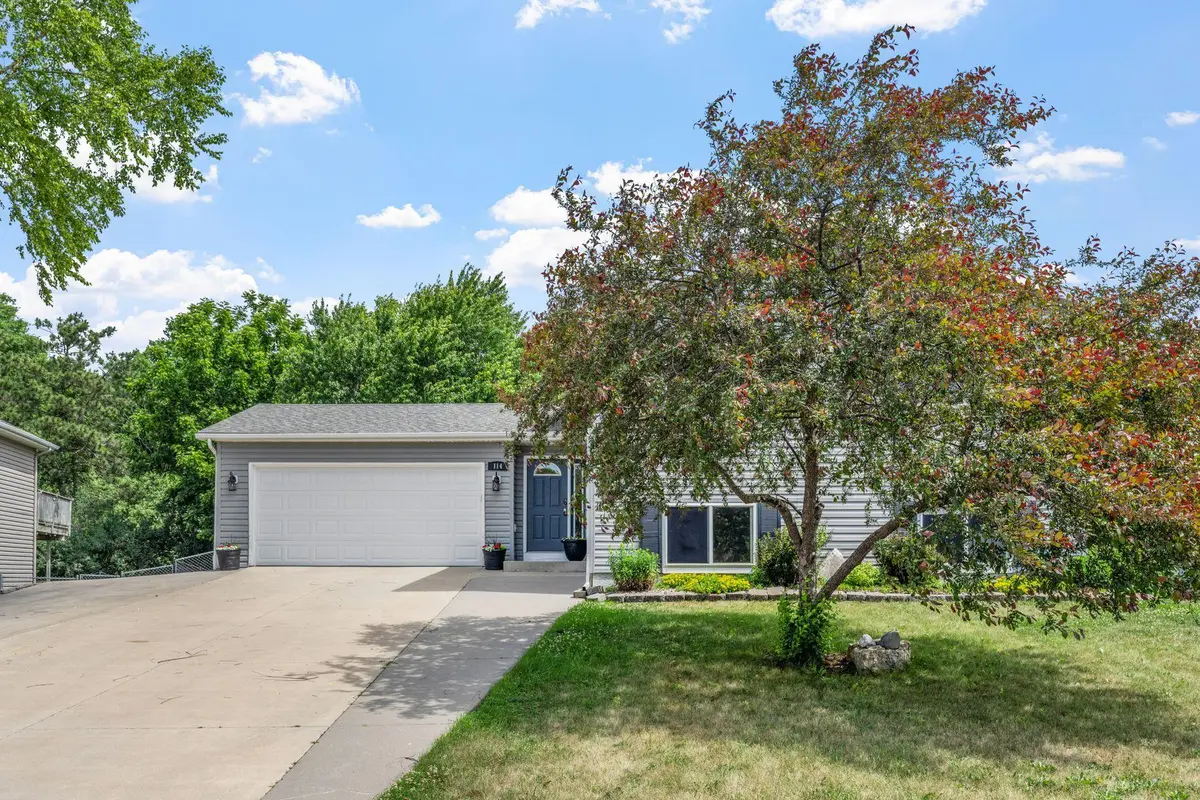114 Lillie LN SE, Pine Island, MN 55963