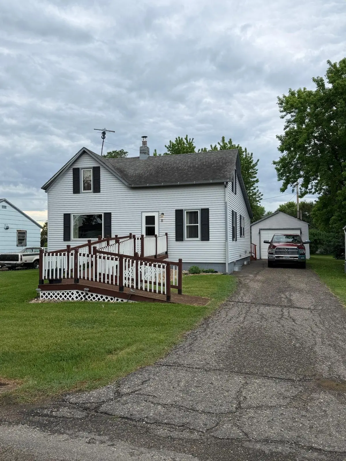 11 4th ST N, Sabin, MN 56580