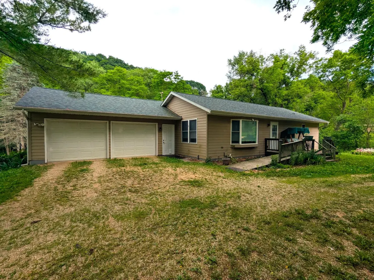 24082 Homer Valley RD, Winona, MN 55987