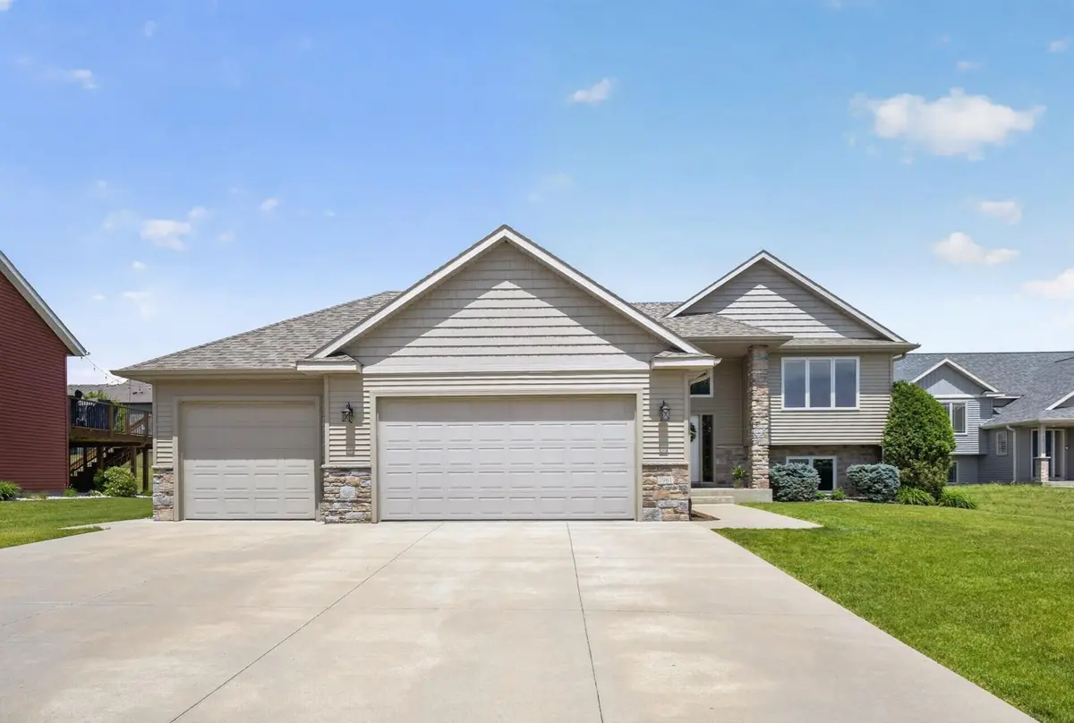 1961 Fieldstone RD SW, Rochester, MN 55902