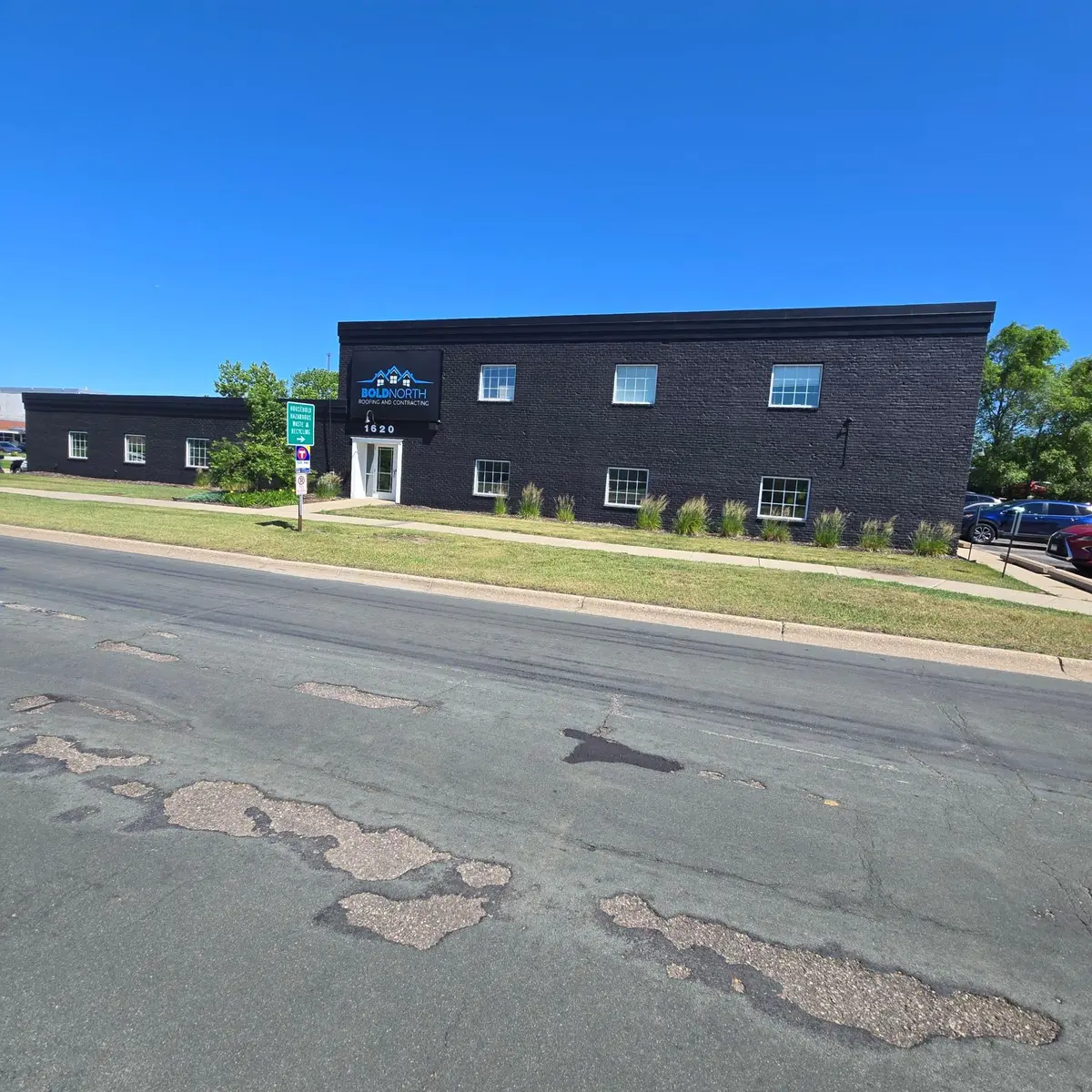 1620 W 98th ST, Bloomington, MN 55431