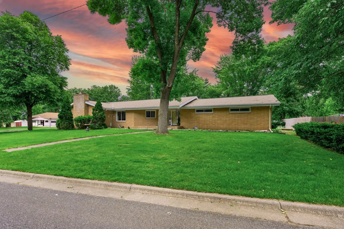 755 3rd AVE NW, Milaca, MN 56353