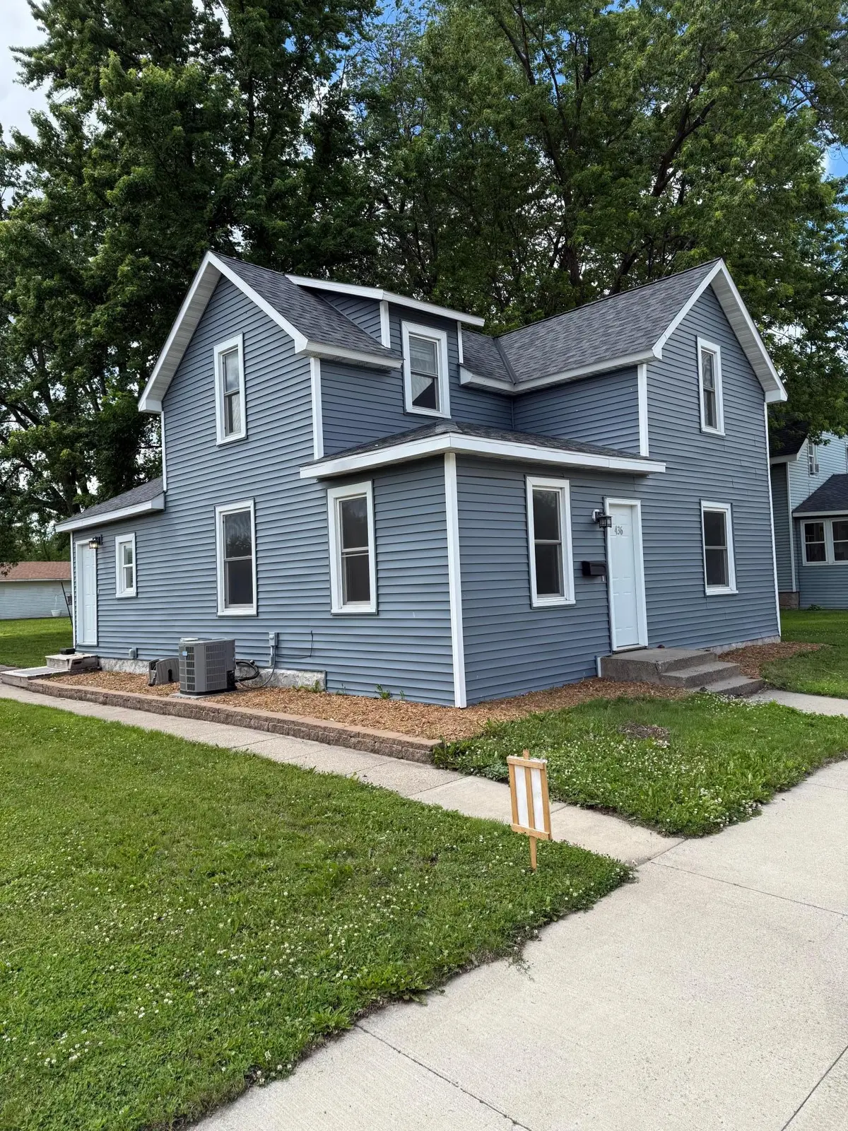 436 Adams ST SE, Hutchinson, MN 55350