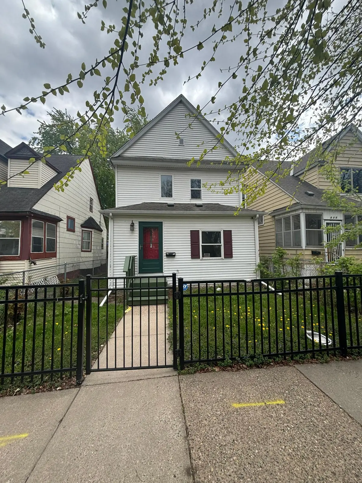 466 Edmund AVE, Saint Paul, MN 55103