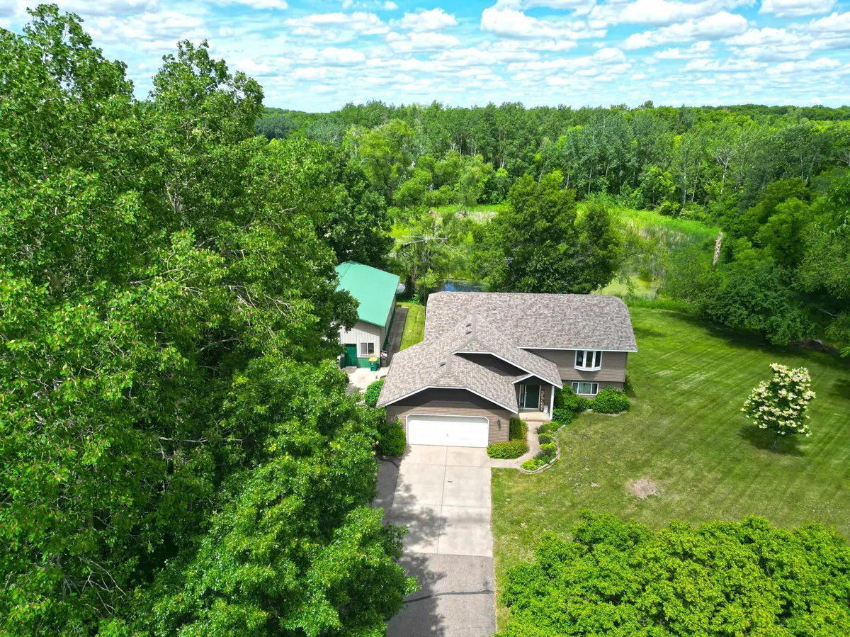 194 Elderberry RD, Clearwater, MN 55320