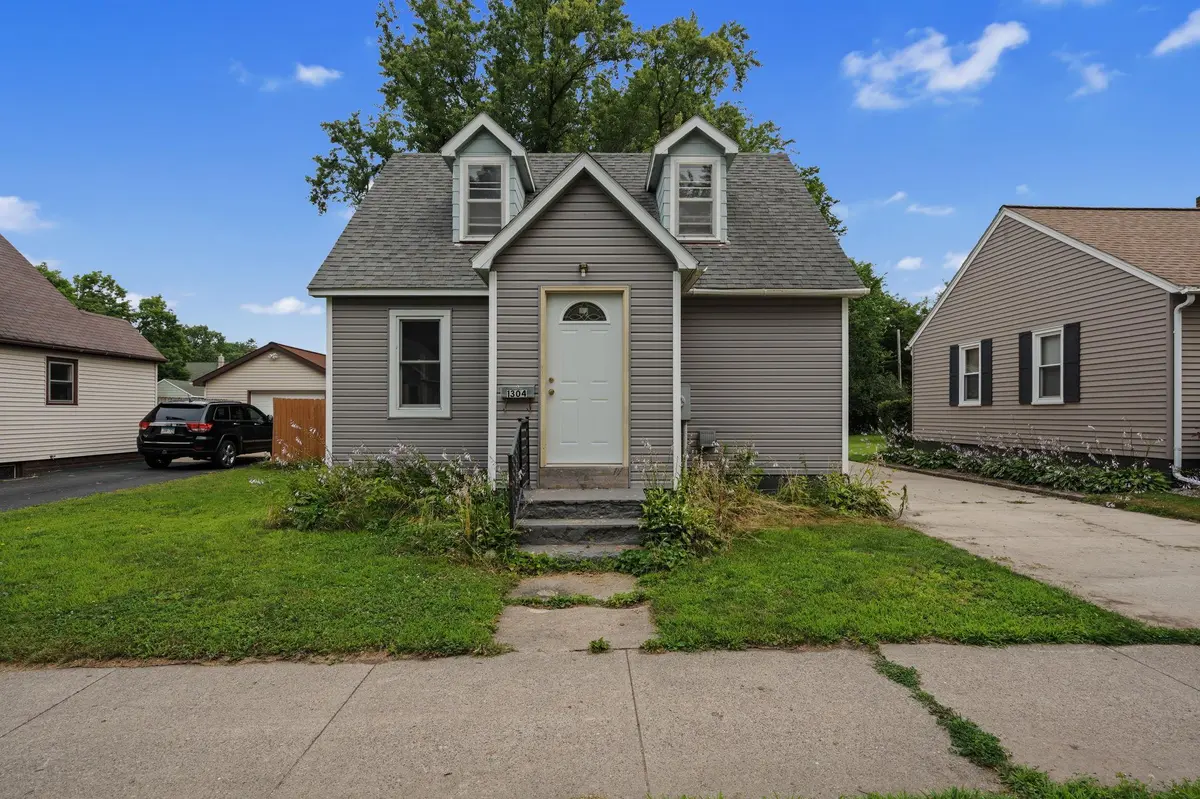 1304 10th AVE NW, Austin, MN 55912