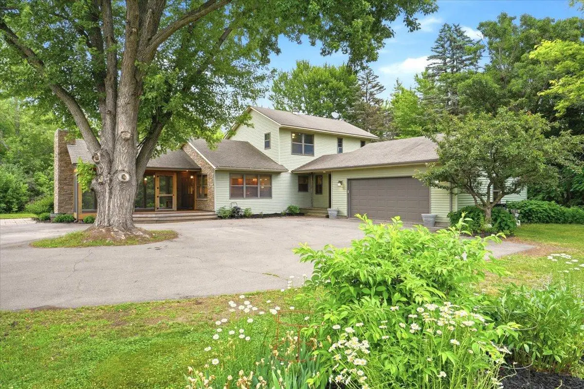 4596 Lilac LN N, Lake Elmo, MN 55042