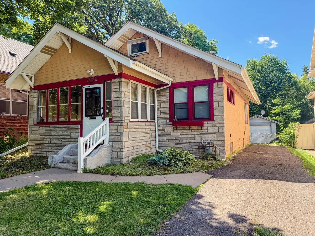 1022 Wakefield AVE, Saint Paul, MN 55106