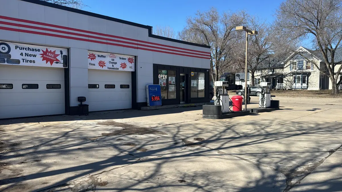 728 Central AVE N, Faribault, MN 55021
