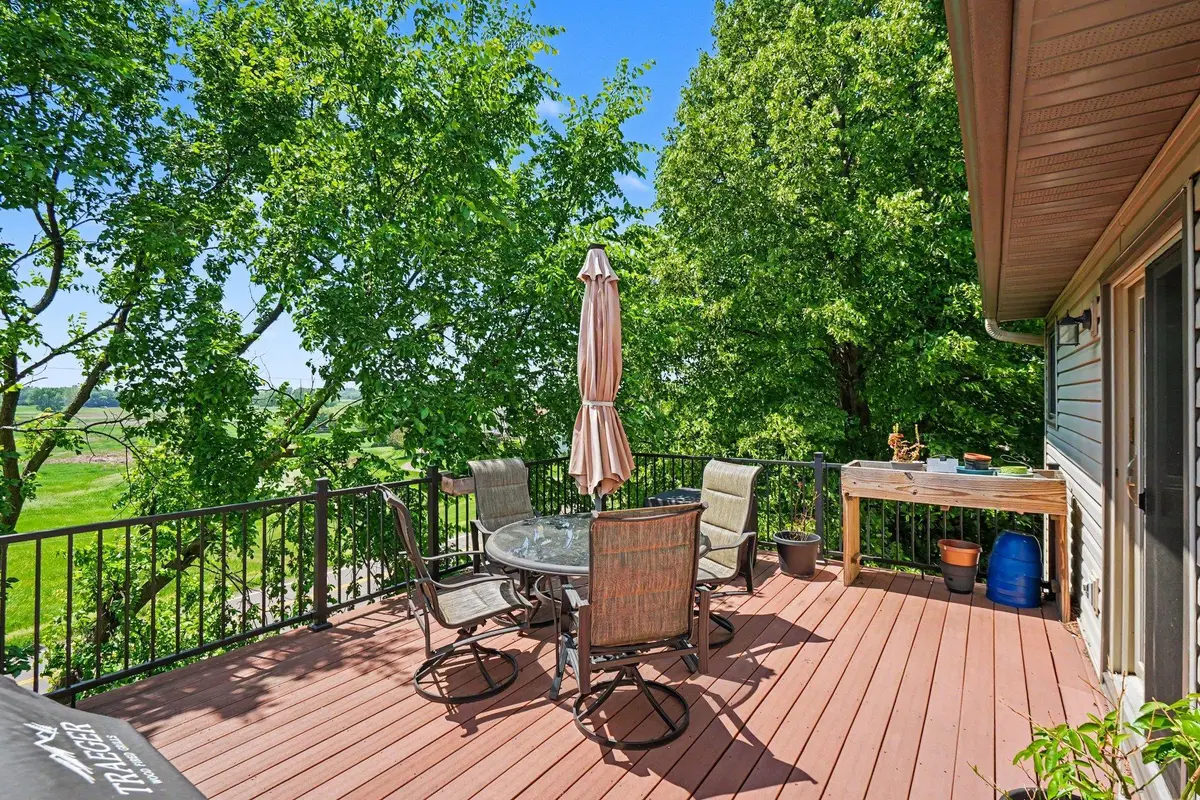 517 Upland RD NW, Saint Michael, MN 55376