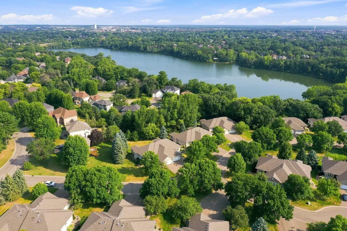 10276 Lancaster LN, Woodbury, MN 55129
