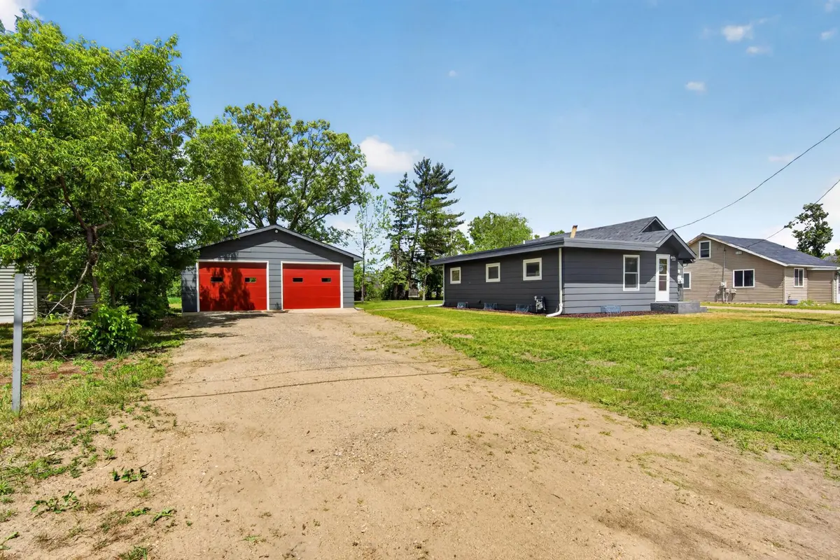 213 Roosevelt RD SW, Bemidji, MN 56601