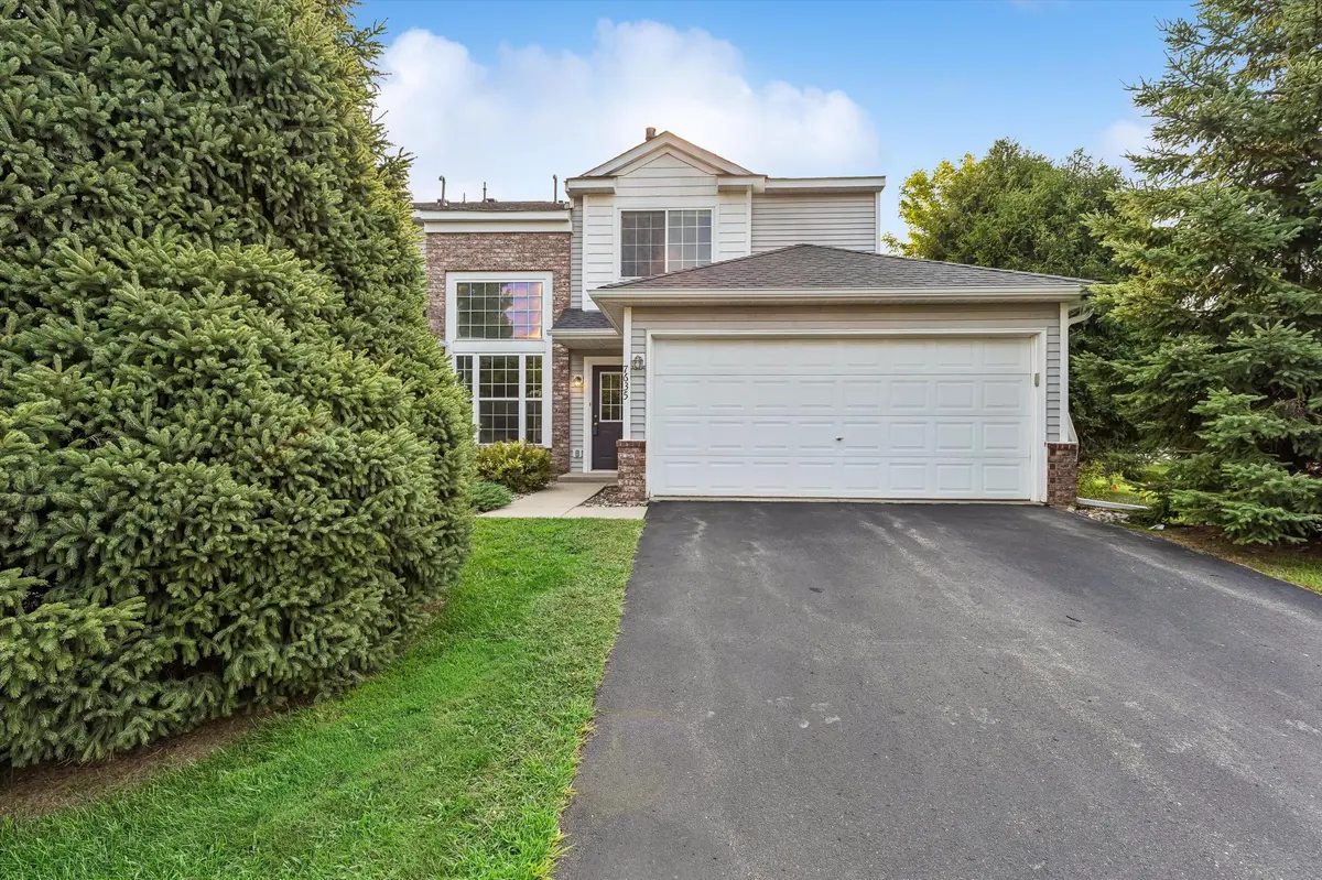 7635 Arboretum Village CT, Chanhassen, MN 55317
