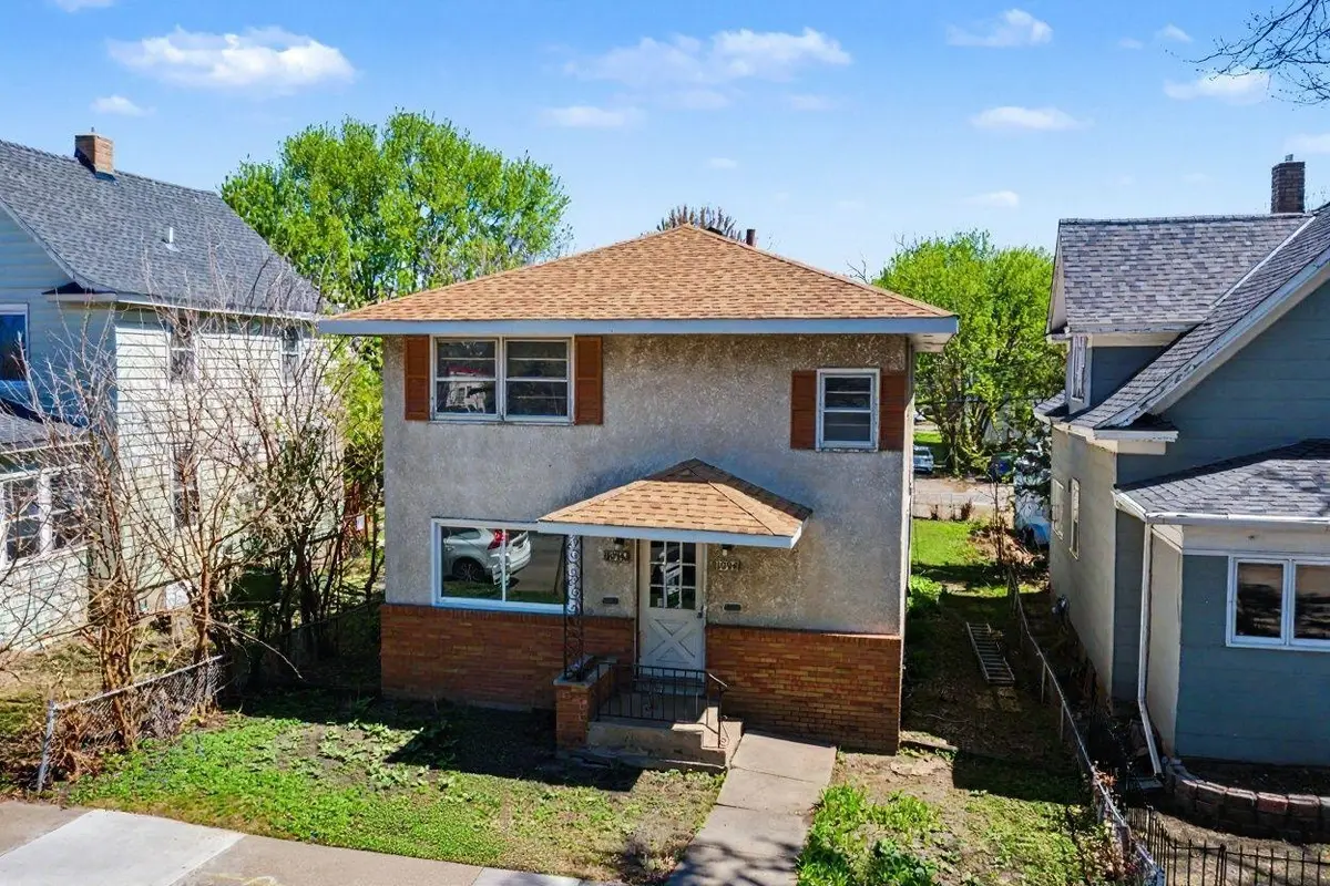 1094 25th AVE SE, Minneapolis, MN 55414