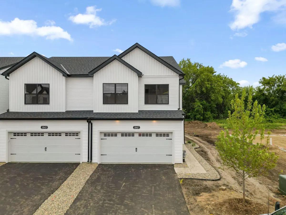 1027 130th CT E, Rosemount, MN 55068