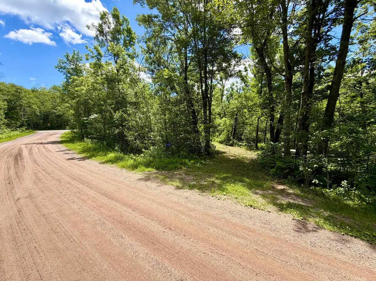 27639 Gateway RD, Garrison, MN 56450