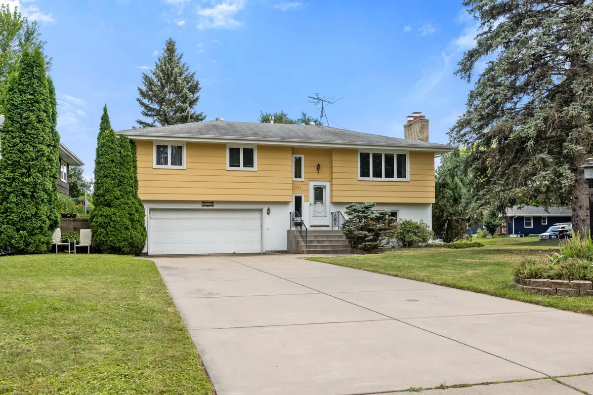 3830 Idaho AVE N, Crystal, MN 55427