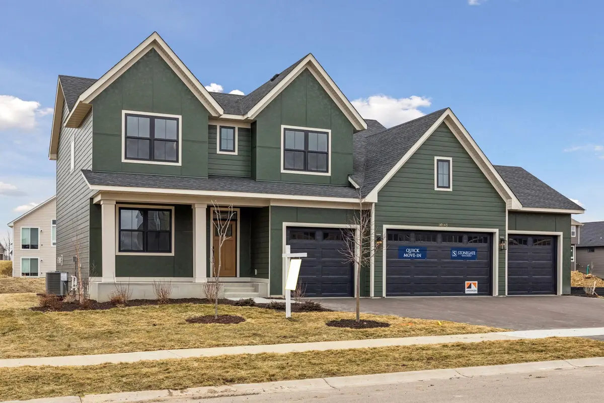 10145 Peony LN N, Maple Grove, MN 55311