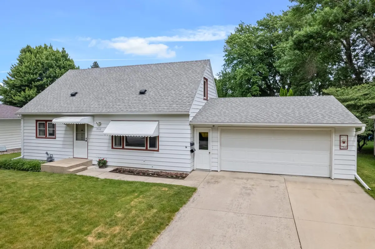 1402 6th ST NW, Austin, MN 55912