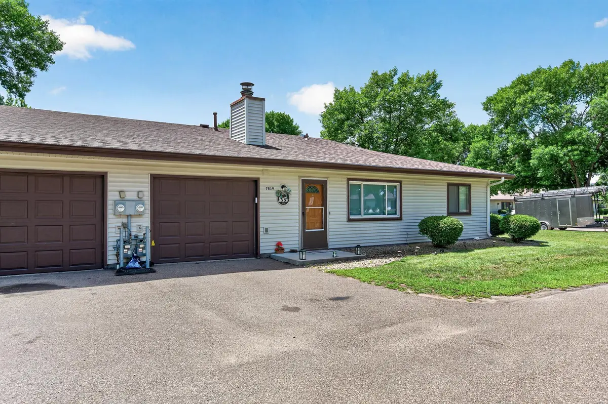 7819 85th CT N, Brooklyn Park, MN 55445