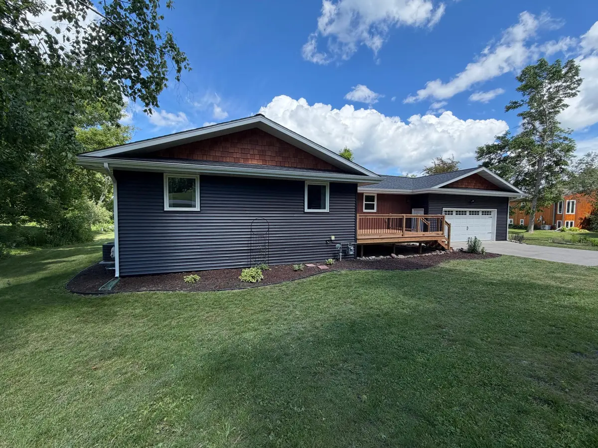 6020 Shady LN NE, Bemidji, MN 56601