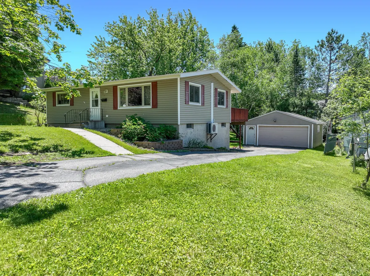 128 Hubbell ST, Duluth, MN 55803