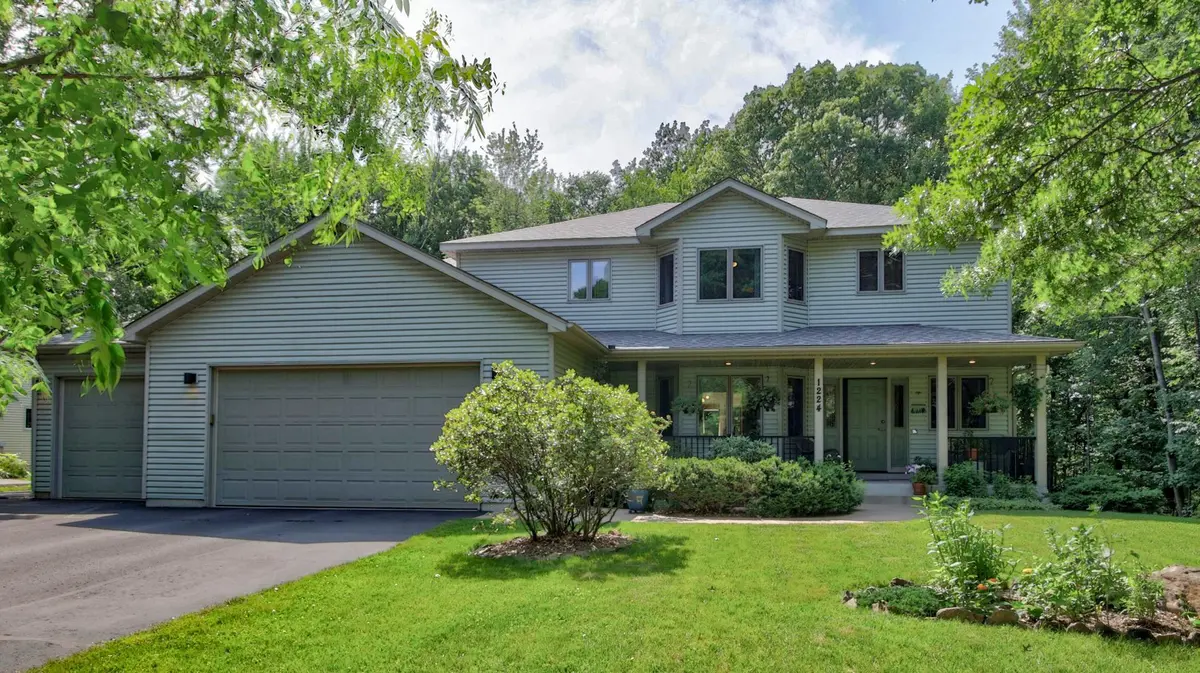 1224 Red Maple RDG, Eau Claire, WI 54703