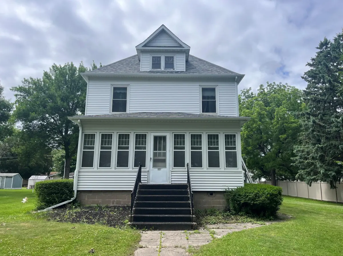 408 1st AVE SW, Hankinson, ND 58041