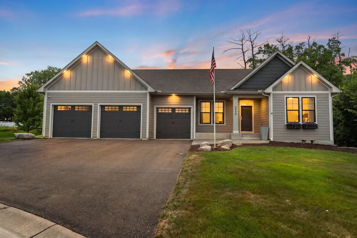 2230 Bentz CT, Chanhassen, MN 55317