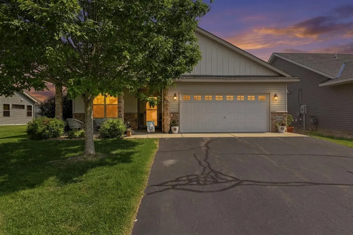 5326 Sand Bunker ST, Saint Cloud, MN 56304