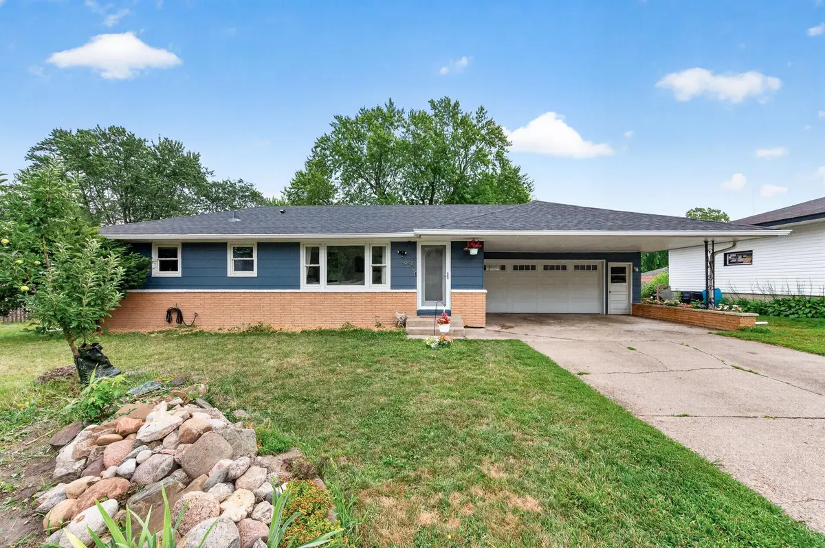 5948 Cavell AVE N, New Hope, MN 55428