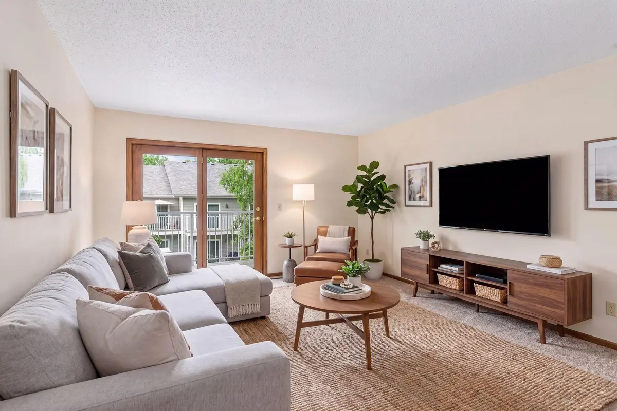 1799 1/2 County Road E E #30, White Bear Lake, MN 55110
