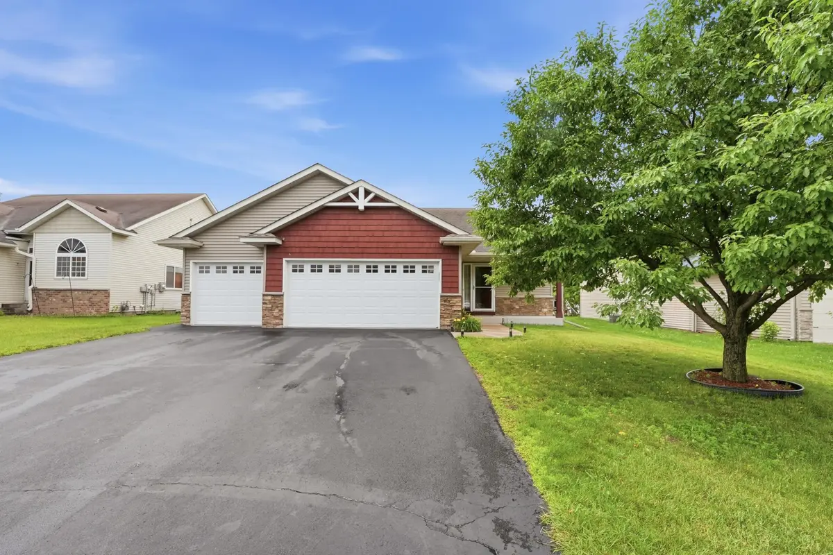 182 Ardennes AVE NE, Shakopee, MN 55379