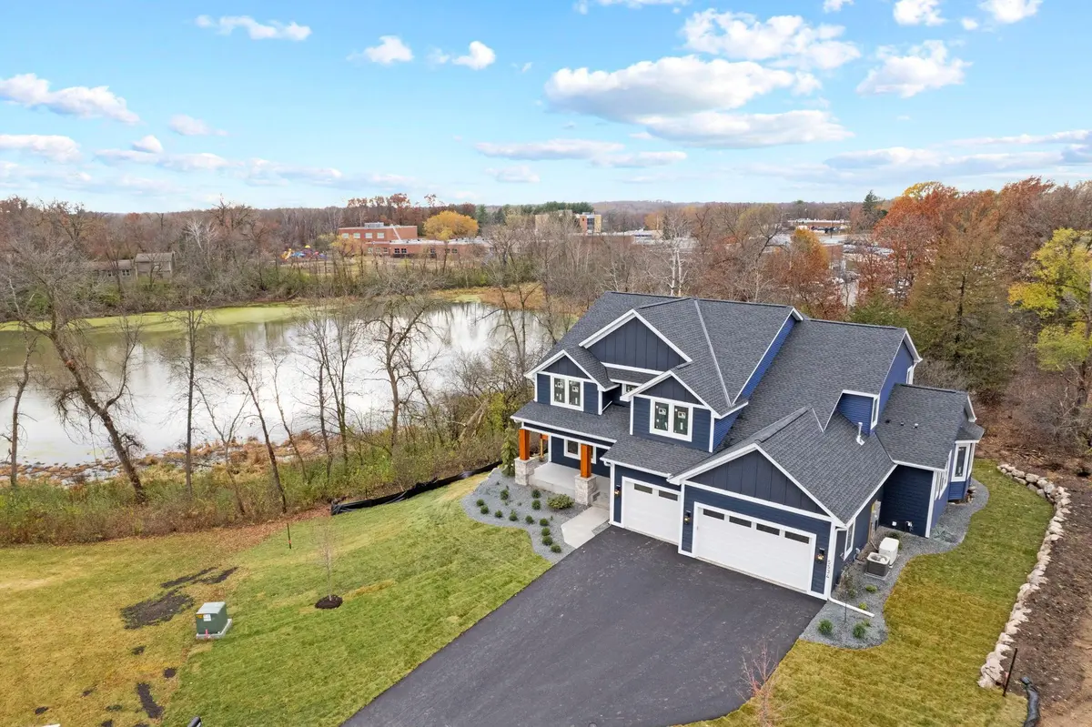 5534 Conifer TRL, Minnetonka, MN 55345