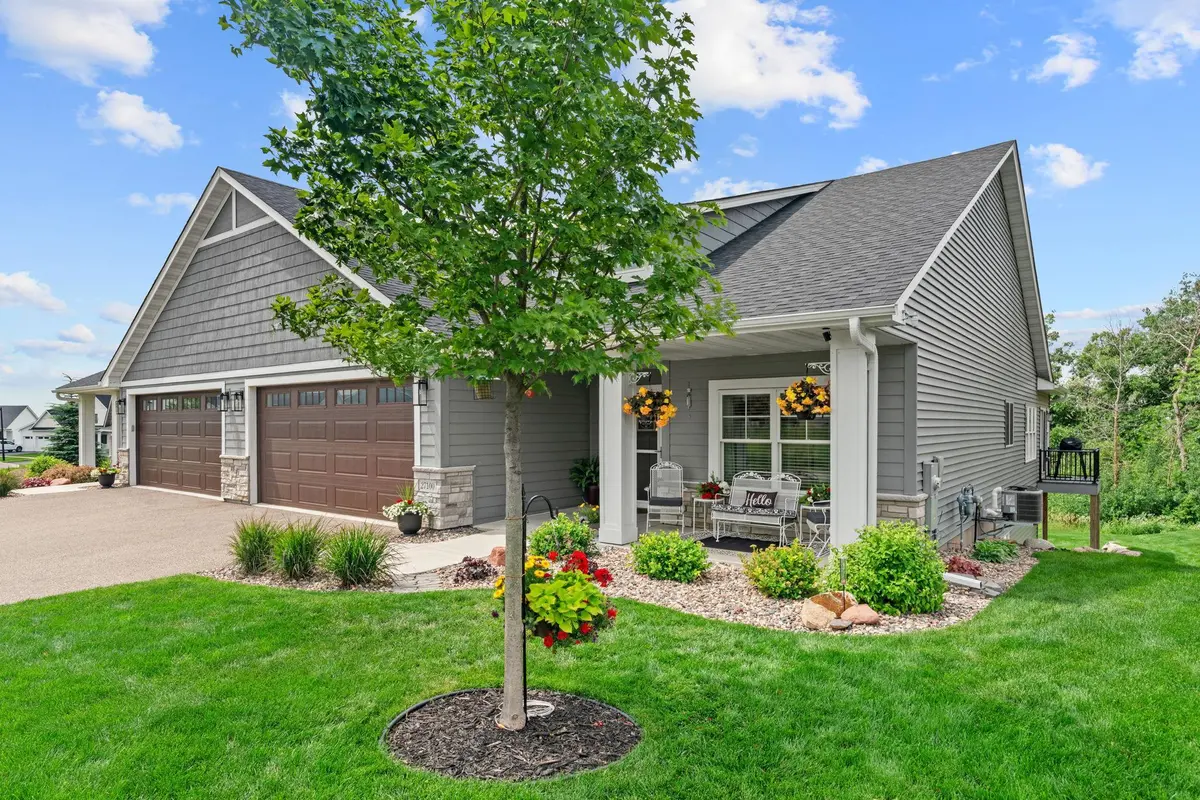 27100 Petes Hill TRL, Elko New Market, MN 55020