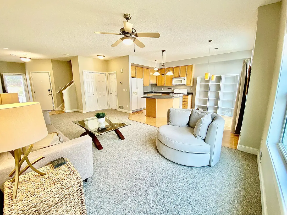 2144 Village TRL, Mound, MN 55364