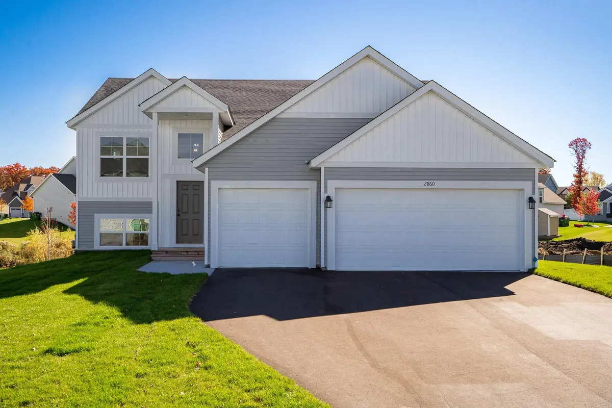 4706 2nd Street CT NE, Saint Cloud, MN 56304